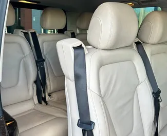 Autohuur Mercedes-Benz V-Class 2014 in in Wit-Rusland, met Diesel brandstof en 211 pk ➤ Vanaf 103 USD per dag.