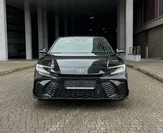 Autohuur Toyota Camry 2024 in in Wit-Rusland, met Benzine brandstof en 173 pk ➤ Vanaf 92 USD per dag.
