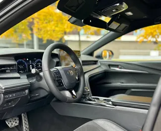 Verhuur Toyota Camry. Comfort, Premium Auto te huur in Wit-Rusland ✓ Borg van Zonder Borg ✓ Verzekeringsmogelijkheden TPL, CDW.
