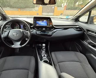Toyota C-HR 2020 met Vooraandrijving systeem, beschikbaar in Alicante.