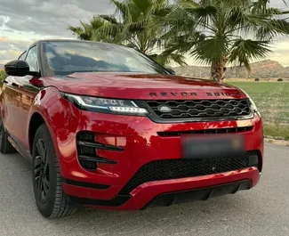 Vooraanzicht van een huurauto Land Rover Range Rover Evoque in Alicante, Spanje ✓ Auto #15112. ✓ Transmissie Automatisch TM ✓ 0 beoordelingen.