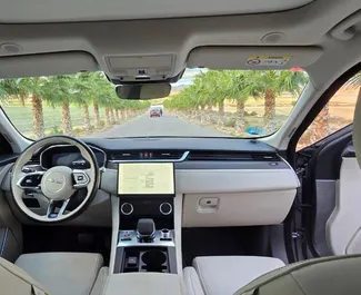 Jaguar F-PACE 2022 met Aandrijving op alle wielen systeem, beschikbaar in Alicante.