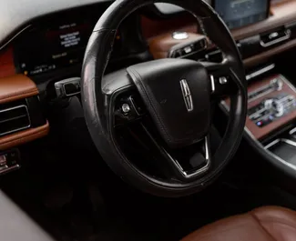 Verhuur Linkoln Navigator. Premium, Luxe, SUV Auto te huur in Georgië ✓ Borg van Borg van 600 GEL ✓ Verzekeringsmogelijkheden TPL, CDW.
