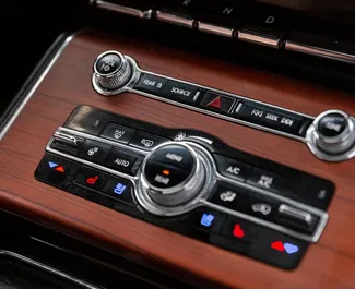 Linkoln Navigator 2020 beschikbaar voor verhuur in Tbilisi, met een kilometerlimiet van onbeperkt.