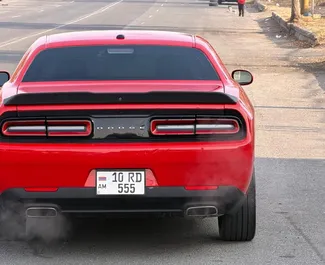 Verhuur Dodge Challenger. Premium, Luxe Auto te huur in Armenië ✓ Borg van Borg van 500 USD ✓ Verzekeringsmogelijkheden TPL, SCDW, FDW, Buitenland.