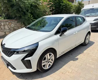 Vooraanzicht van een huurauto Renault Clio 5 in Fethiye, Turkije ✓ Auto #11781. ✓ Transmissie Automatisch TM ✓ 4 beoordelingen.