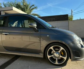 Autohuur Abarth 695 Cabrio 2022 in in Spanje, met Benzine brandstof en 180 pk ➤ Vanaf 100 EUR per dag.