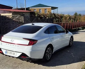 Autohuur Hyundai Sonata 2021 in in Georgië, met Benzine brandstof en 201 pk ➤ Vanaf 120 GEL per dag.