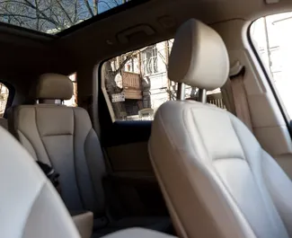 Audi Q7 2018 beschikbaar voor verhuur in Tbilisi, met een kilometerlimiet van onbeperkt.