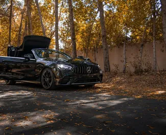 Autohuur Mercedes-Benz E53 AMG 2024 in in de VAE, met Benzine brandstof en  pk ➤ Vanaf 550 AED per dag.