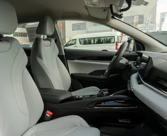 Geely Coolray 2026 met Vooraandrijving systeem, beschikbaar in Dubai.