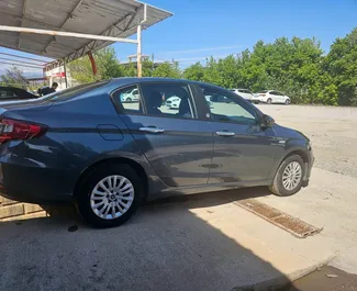 Verhuur Fiat Egea. Economy, Comfort Auto te huur in Turkije ✓ Borg van Borg van 200 USD ✓ Verzekeringsmogelijkheden TPL, CDW, FDW, Diefstal, Jonge.