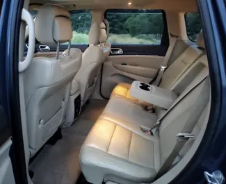 Autohuur Jeep Grand Cherokee 2020 in in Georgië, met Benzine brandstof en 280 pk ➤ Vanaf 165 GEL per dag.