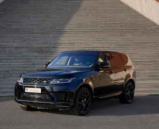 Vooraanzicht van een huurauto Land Rover Range Rover Sport in Jerevan, Armenië ✓ Auto #15309. ✓ Transmissie Automatisch TM ✓ 0 beoordelingen.