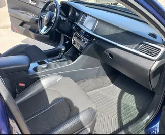 Benzine motor van 2,4L van Kia Optima 2019 te huur in Koetaisi.