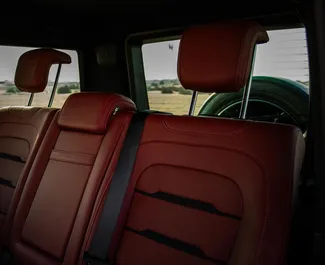 Verhuur Mercedes-Benz G63 AMG. Premium, Luxe, SUV Auto te huur in de VAE ✓ Borg van Borg van 2500 AED ✓ Verzekeringsmogelijkheden TPL.