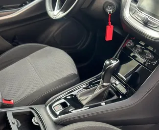 Opel Grandland X 2021 met Vooraandrijving systeem, beschikbaar in Rafailovici.