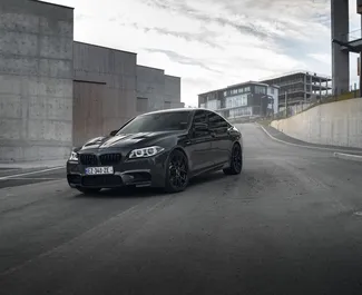 Huur een BMW 535 in Tbilisi Georgië