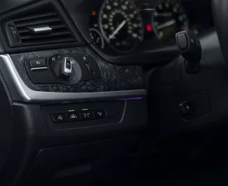 Huur een BMW 535 in Tbilisi Georgië