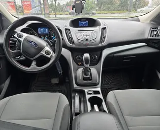 Autohuur Ford Escape 2014 in in Georgië, met Benzine brandstof en 180 pk ➤ Vanaf 90 GEL per dag.