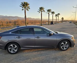 Autohuur Honda Insight #15521 Automatisch in Batumi, uitgerust met 1,5L motor ➤ Van Anastasia in Georgië.