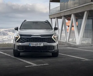 Vooraanzicht van een huurauto Kia Sportage in Tbilisi, Georgië ✓ Auto #13406. ✓ Transmissie Automatisch TM ✓ 0 beoordelingen.