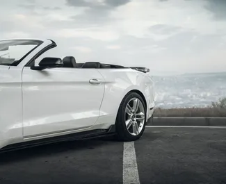 Autohuur Ford Mustang GT Cabrio 2021 in in Georgië, met Benzine brandstof en 306 pk ➤ Vanaf 230 GEL per dag.