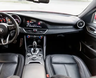 Autohuur Alfa Romeo Giulia 2022 in in Georgië, met Benzine brandstof en 210 pk ➤ Vanaf 160 GEL per dag.