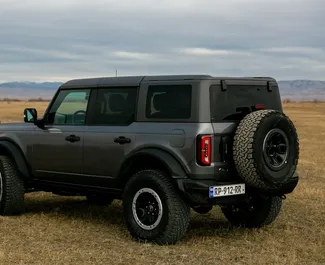 Autohuur Ford Bronco 2024 in in Georgië, met Benzine brandstof en 330 pk ➤ Vanaf 380 GEL per dag.