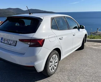 Verhuur Skoda Fabia. Economy Auto te huur in Montenegro ✓ Borg van Zonder Borg ✓ Verzekeringsmogelijkheden TPL, CDW, FDW, Buitenland.
