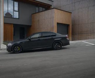 BMW 535 2016 beschikbaar voor verhuur in Tbilisi, met een kilometerlimiet van 150 km/dag.