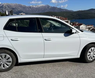 Skoda Fabia 2024 beschikbaar voor verhuur in Herceg-Novi, met een kilometerlimiet van onbeperkt.