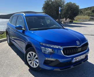 Vooraanzicht van een huurauto Skoda Kamiq in Herceg-Novi, Montenegro ✓ Auto #15456. ✓ Transmissie Automatisch TM ✓ 0 beoordelingen.