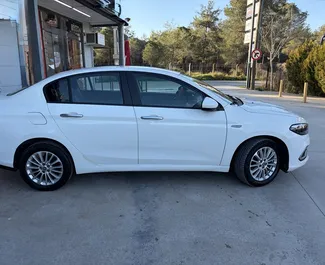Autohuur Fiat Egea 2023 in in Turkije, met Benzine brandstof en 90 pk ➤ Vanaf 50 USD per dag.