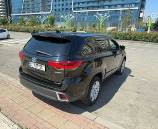 Autohuur Toyota Highlander 2019 in in Georgië, met Hybride brandstof en 200 pk ➤ Vanaf 110 GEL per dag.