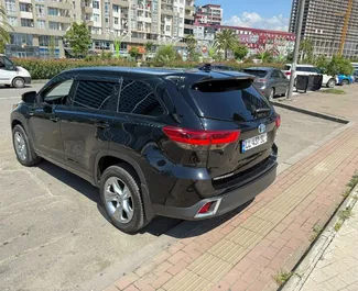 Hybride motor van 16,0L van Toyota Highlander 2019 te huur in Tbilisi.