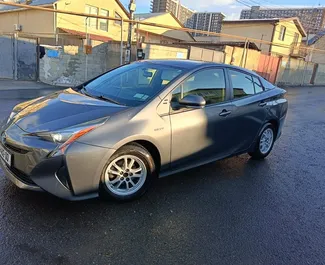 Autohuur Toyota Prius 2017 in in Georgië, met Hybride brandstof en 140 pk ➤ Vanaf 65 GEL per dag.