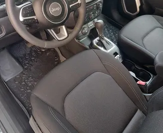 Autohuur Jeep Renegade 2021 in in Georgië, met Benzine brandstof en 169 pk ➤ Vanaf 70 GEL per dag.
