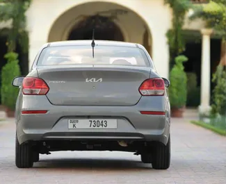Vooraanzicht van een huurauto Kia Pegas in Dubai, Verenigde Arabische Emiraten ✓ Auto #15432. ✓ Transmissie Automatisch TM ✓ 0 beoordelingen.