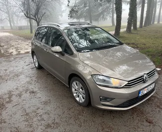 Verhuur Volkswagen Golf Sportsvan. Comfort, Minivan Auto te huur in Montenegro ✓ Borg van Zonder Borg ✓ Verzekeringsmogelijkheden TPL, Geen storting.