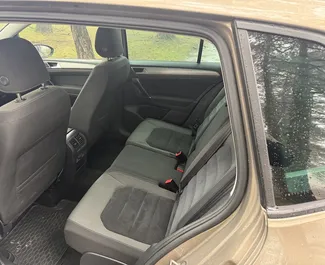 Autohuur Volkswagen Golf Sportsvan 2019 in in Montenegro, met Diesel brandstof en 150 pk ➤ Vanaf 55 EUR per dag.