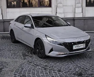 Vooraanzicht van een huurauto Hyundai Elantra in Almaty, Kazachstan ✓ Auto #15087. ✓ Transmissie Automatisch TM ✓ 0 beoordelingen.