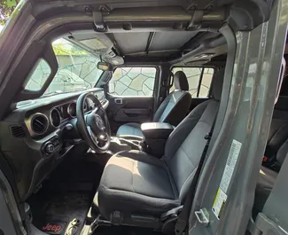 Hyundai Staria 2024 met Vooraandrijving systeem, beschikbaar in Tbilisi.