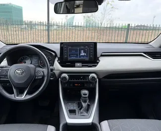 Autohuur Toyota Rav4 2024 in in Georgië, met Benzine brandstof en 203 pk ➤ Vanaf 104 GEL per dag.