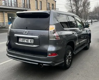 Vooraanzicht van een huurauto Lexus GX460 in Jerevan, Armenië ✓ Auto #13362. ✓ Transmissie Automatisch TM ✓ 0 beoordelingen.