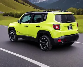 Vooraanzicht van een huurauto Jeep Renegade in Tbilisi, Georgië ✓ Auto #15473. ✓ Transmissie Automatisch TM ✓ 0 beoordelingen.