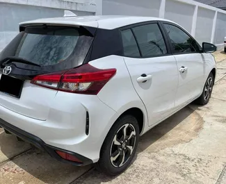 Autohuur Toyota Yaris 2022 in in Thailand, met Benzine brandstof en 94 pk ➤ Vanaf 826 THB per dag.