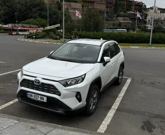 Autohuur Toyota Rav4 2024 in in Georgië, met Hybride brandstof en 180 pk ➤ Vanaf 210 GEL per dag.