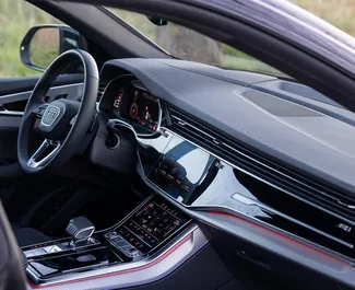 Audi SQ8 2025 met Vooraandrijving systeem, beschikbaar in Becici.