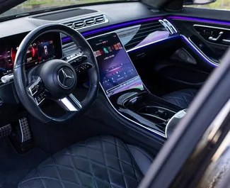 Mercedes-Benz S500 2024 beschikbaar voor verhuur in Becici, met een kilometerlimiet van onbeperkt.